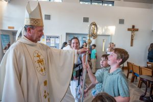 Bishop blesses homeschool students, families